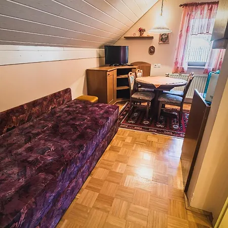 Kocka * Zgornje Jezersko