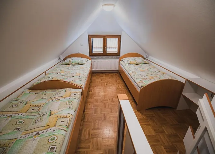 Kocka Δωμάτια σε οικογενειακή κατοικία *