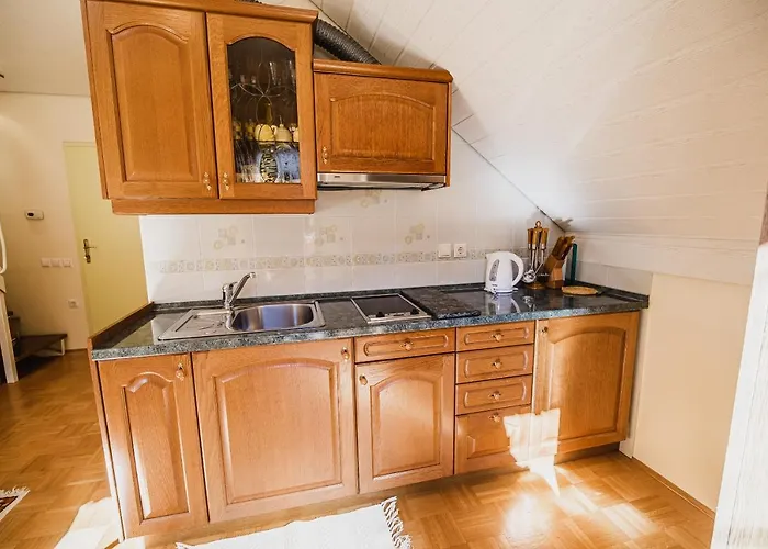 Kocka * Zgornje Jezersko